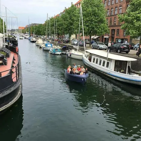 Two Story Apartment In Charming Christianshavn * Kopenhagen
