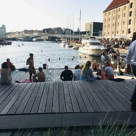 شقة Two Story Apartment In Charming Christianshavn *