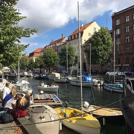 Two Story Apartment In Charming Christianshavn * كوبنهاجن